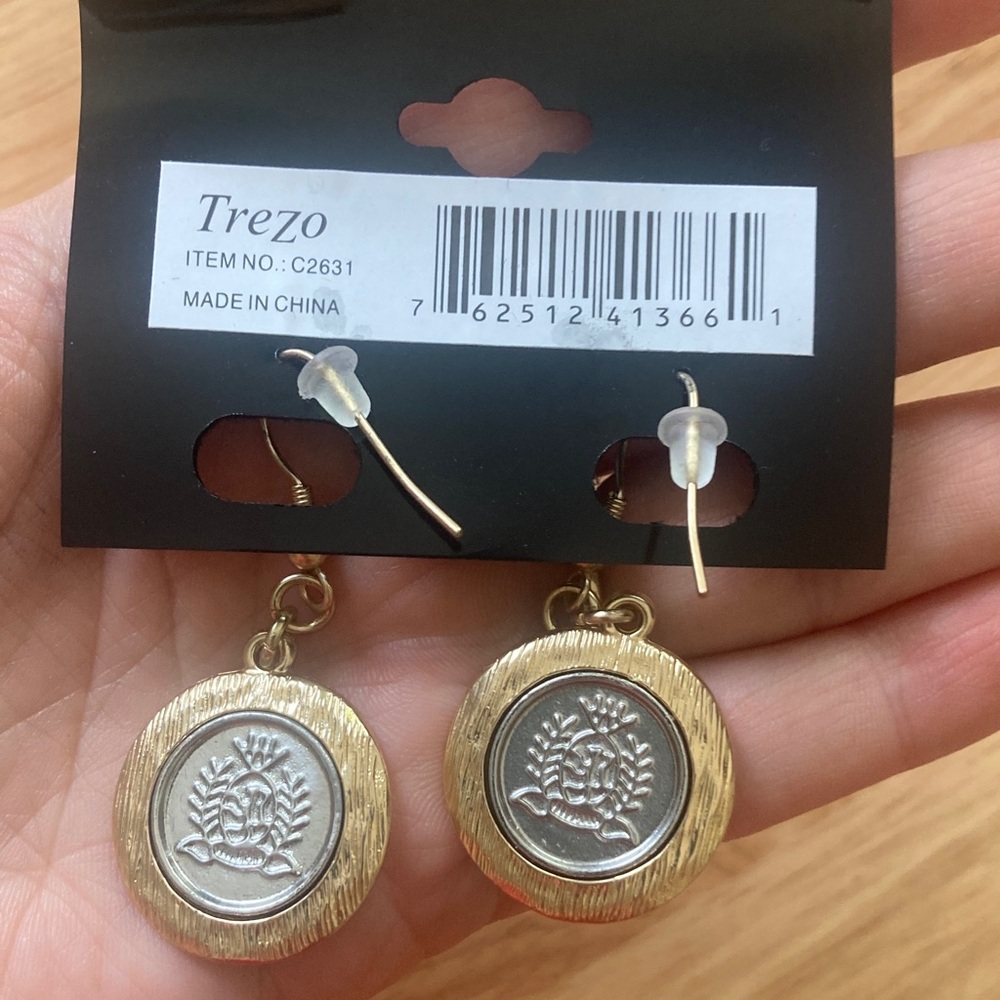 Trezo Queen Elizabeth the second earrings - Picture 4 of 5